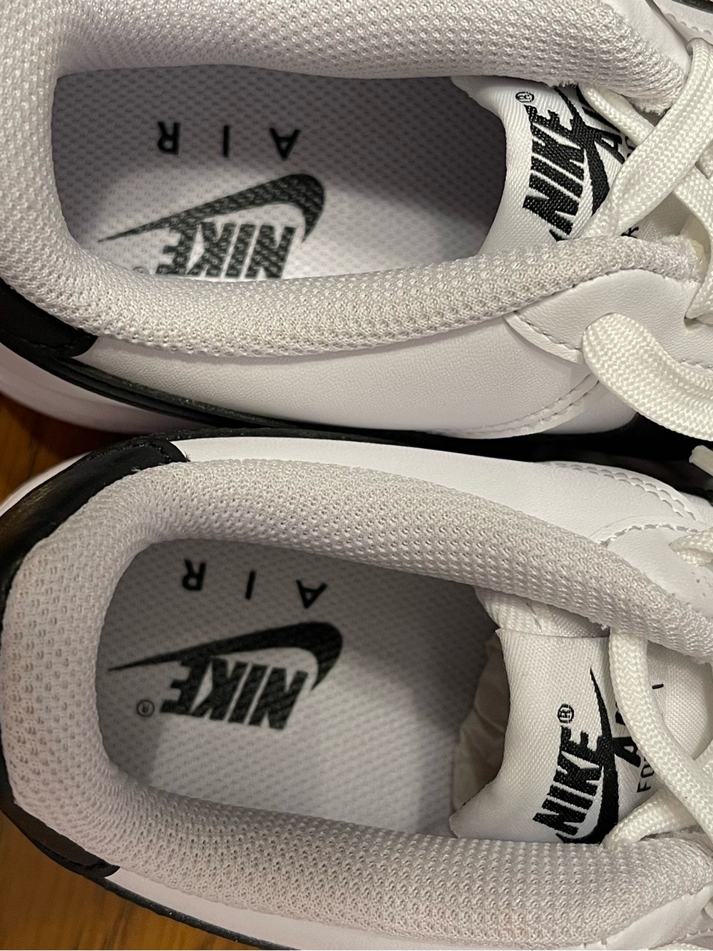 Nike Air Force 1 - Picture 3 of 11